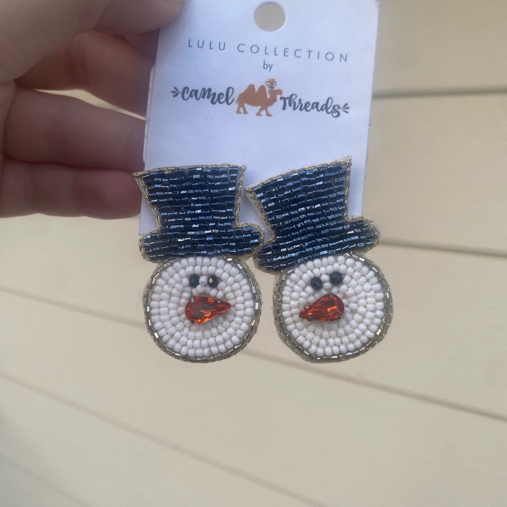 Lulu Collection by Camel Threads Snowman Earrings - Black and White